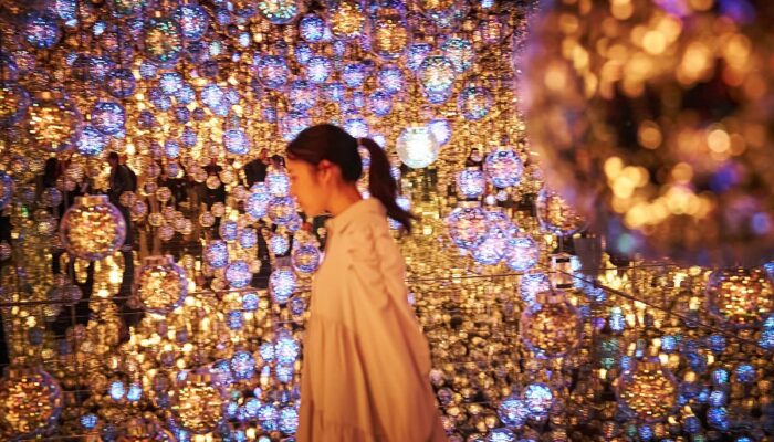 チームラボはいかがで